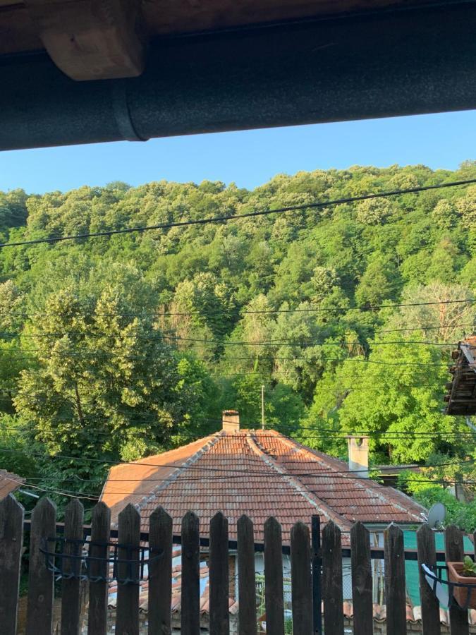 The Base- Balance Hub Hotel Veliko Turnovo Bagian luar foto