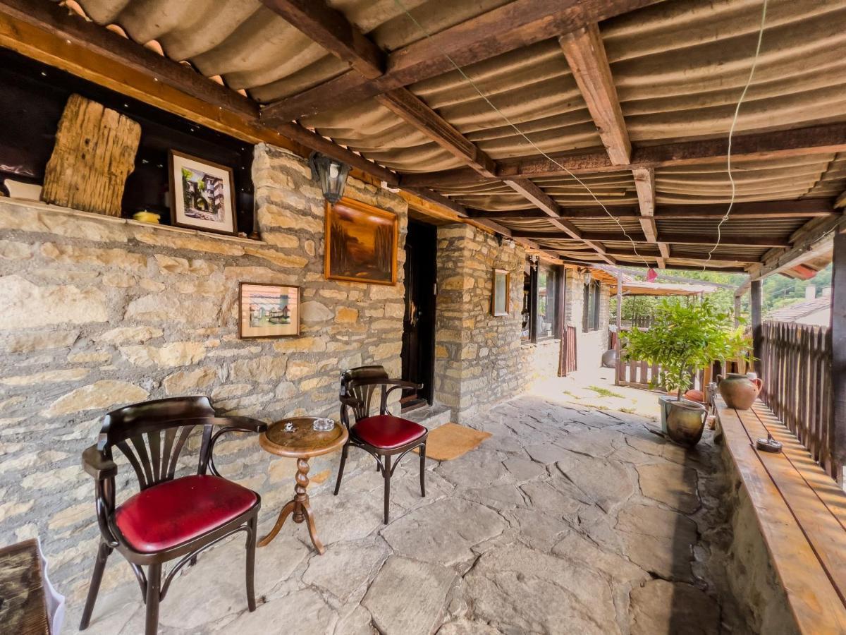 The Base- Balance Hub Hotel Veliko Turnovo Bagian luar foto