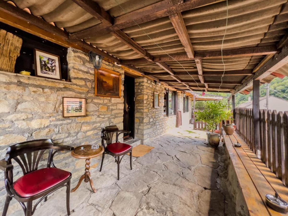 The Base- Balance Hub Hotel Veliko Turnovo Bagian luar foto