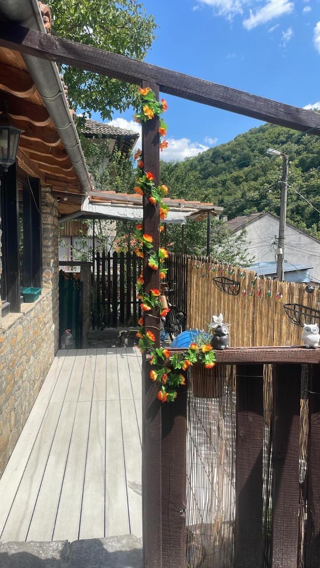 The Base- Balance Hub Hotel Veliko Turnovo Bagian luar foto